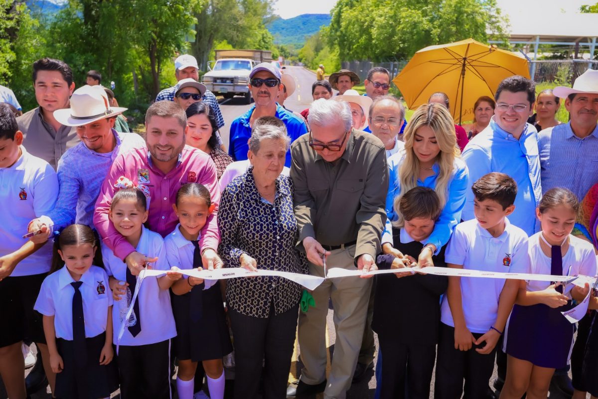 Toda la gente tiene derecho a vivir dignamente, con obras que les beneficien: Rocha Moya