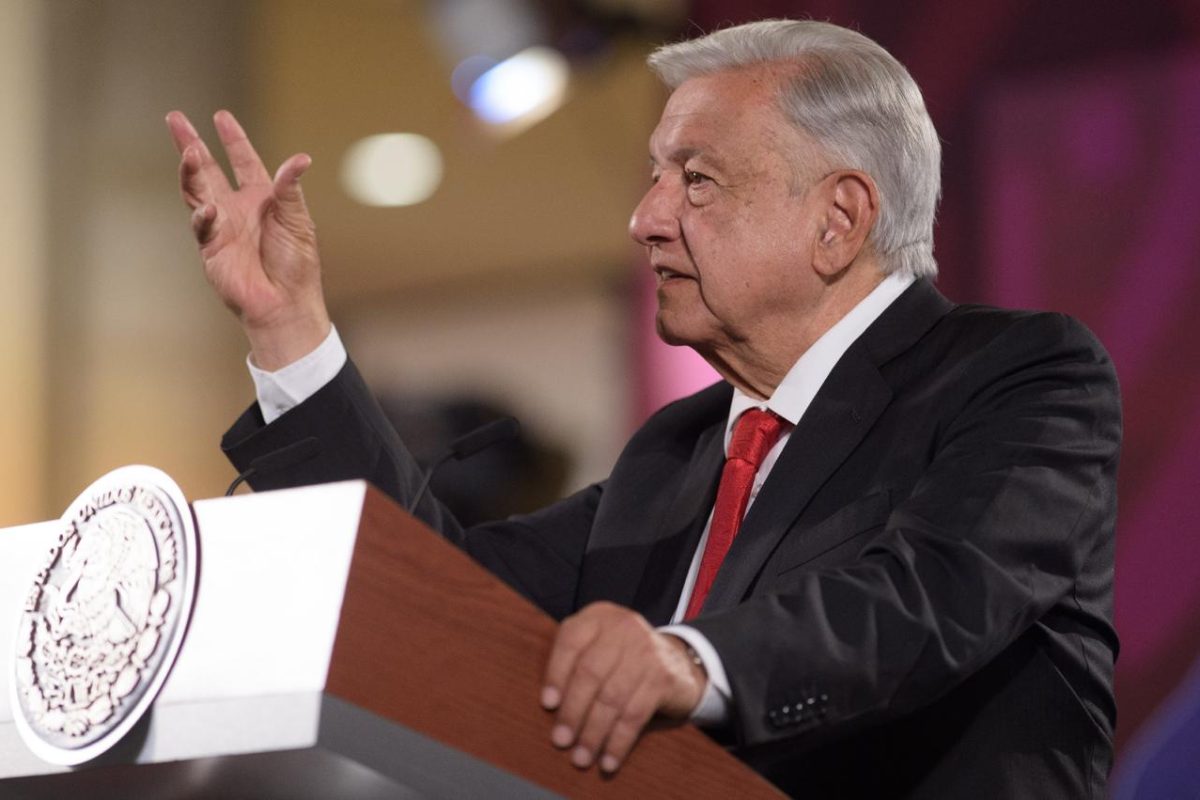 AMLO llama al diálogo al Congreso de Sinaloa para no violar la autonomía de la UAS