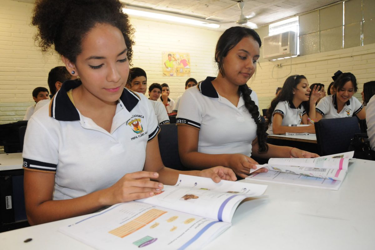 El avance en el plan de estudios del bachillerato de la UAS no se verá mermado por el paro; llaman a alumnos y padres a tener confianza