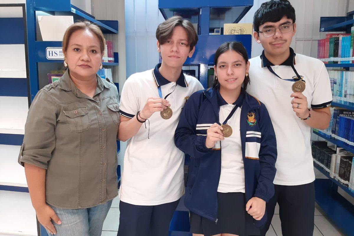 Estudiantes de la Preparatoria Hermanos Flores Magón de la UAS ganan medalla de oro en el Concurso Nacional de Aparatos y Experimentos de Física