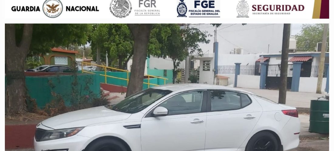 Un sedán recuperado por Grupo Interinstitucional en Culiacán