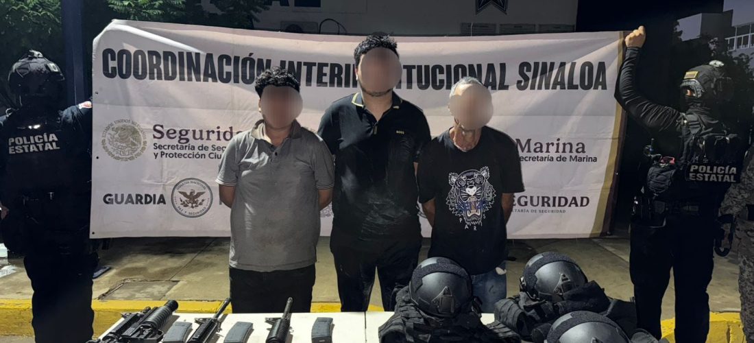 Tras denuncia anónima al 089, grupo interinstitucional rescata a persona privada de la libertad, detiene a tres civiles y asegura armamento en Culiacán