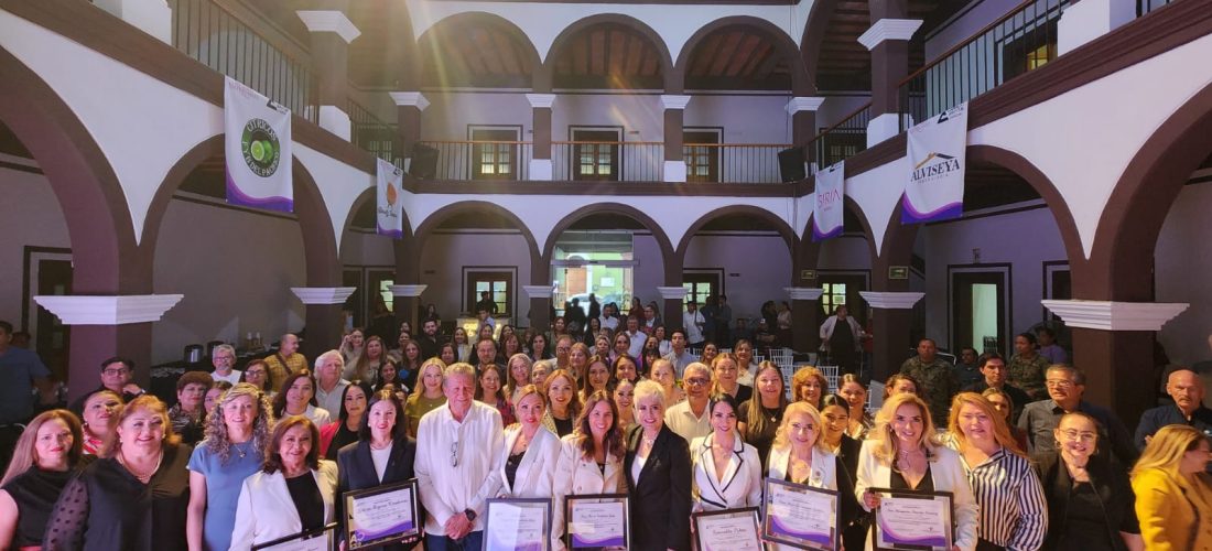 CANACO Servytur Culiacán reconoce el liderazgo y trayectoria de mujeres empresarias