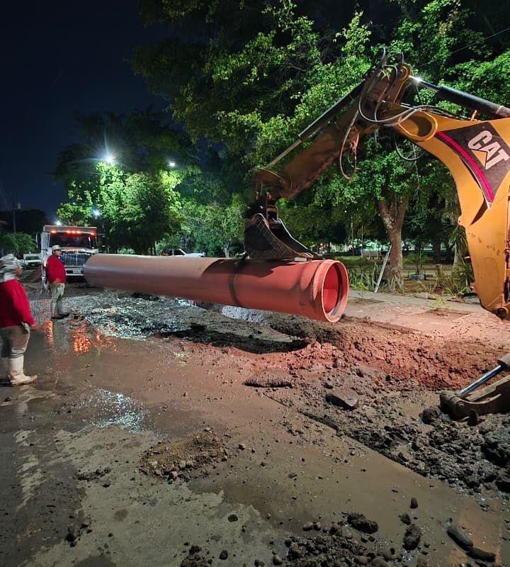 JAPAC refuerza el mantenimiento y la sustitución de drenaje en Culiacán