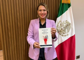 Destaca participación de la sinaloense Érika Sánchez en la obra “Guerreras de la Democracia” presentada en la Cámara de Diputados.