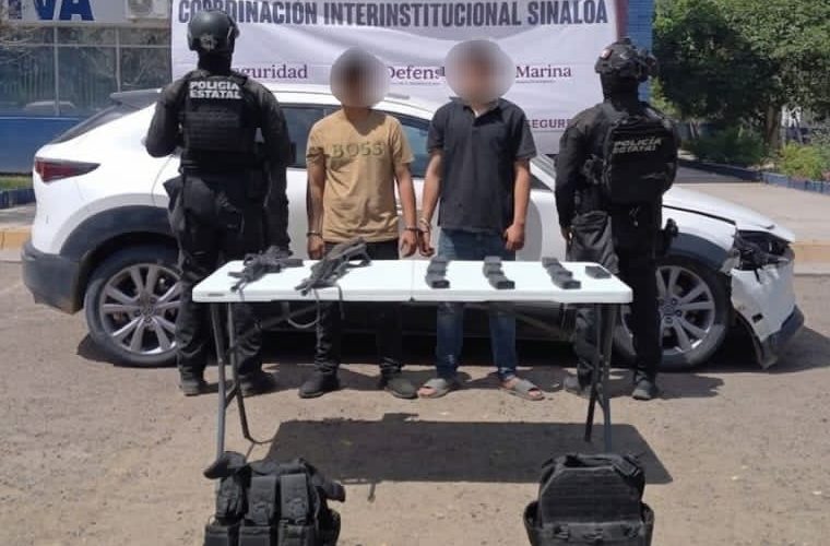 7 civiles fueron detenidos en el municipio de Culiacán por el Grupo Interinstitucional; se les aseguraron 8 armas de fuego, más de mil cartuchos, 2 vehículos robados, entre otros objetos