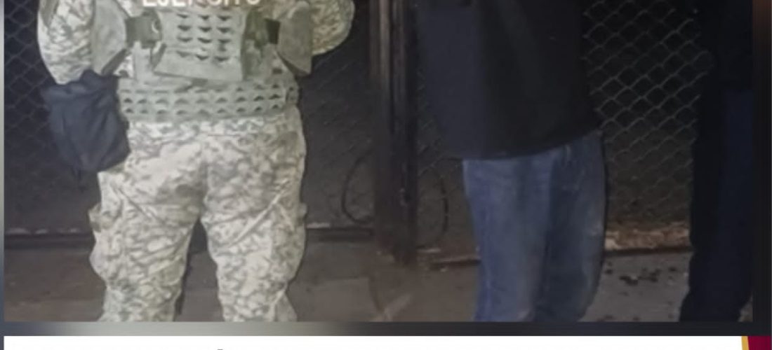 En atención a una denuncia ciudadana, el Grupo Interinstitucional detuvo a un masculino que intentaba ingresar a un domicilio de forma ilegal