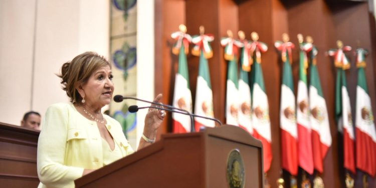 Fijan posicionamientos en torno a reforma constitucional en materia de feminicidio