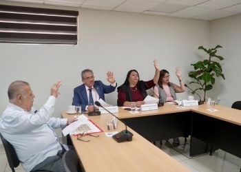 Analiza Comisión de Planeación iniciativa para capacitar a conductores del transporte público en prevención de la violencia