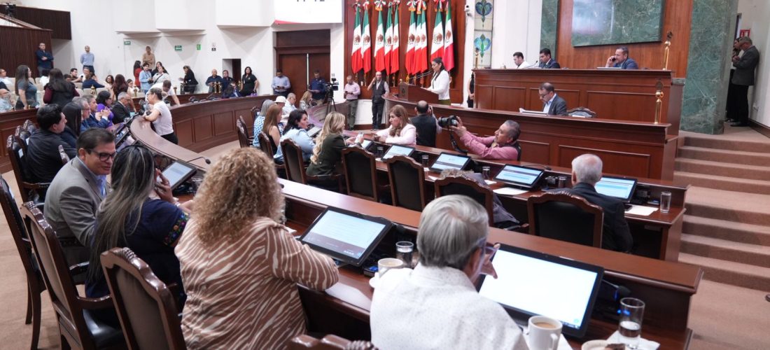 Dan lectura a cinco nuevas iniciativa en Sesión del Congreso del Estado