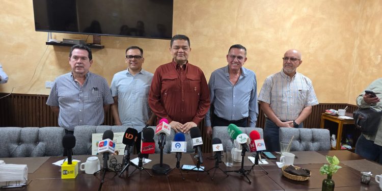 Advierte ADECEM decrecimiento de empresas y dificultad para pagar utilidades