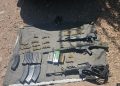 “Ejército Mexicano aseguró armamento y un vehículo en el municipio de Navolato, Sin.”