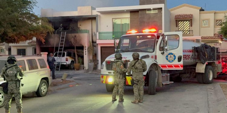 Grupo armado incendia residencia en Stanza Cantabria tras ataque a balazosCuliacán, Sinaloa.-