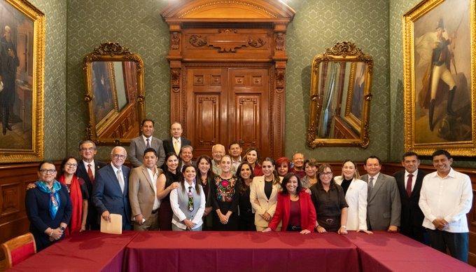 Gobernadora Yeraldine acude a reunión con la presidenta Claudia Sheinbaum en Palacio Nacional_