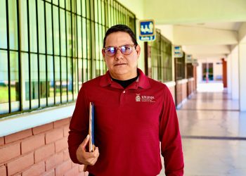 Doble honor y doble responsabilidad formar a futuros policías que van a cuidar a la ciudadanía: es maestro y es Policía Estatal*_•