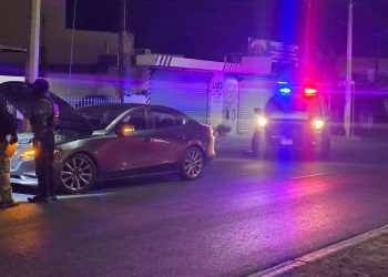 Balacera en la Miguel Hidalgo deja automóvil baleado;
